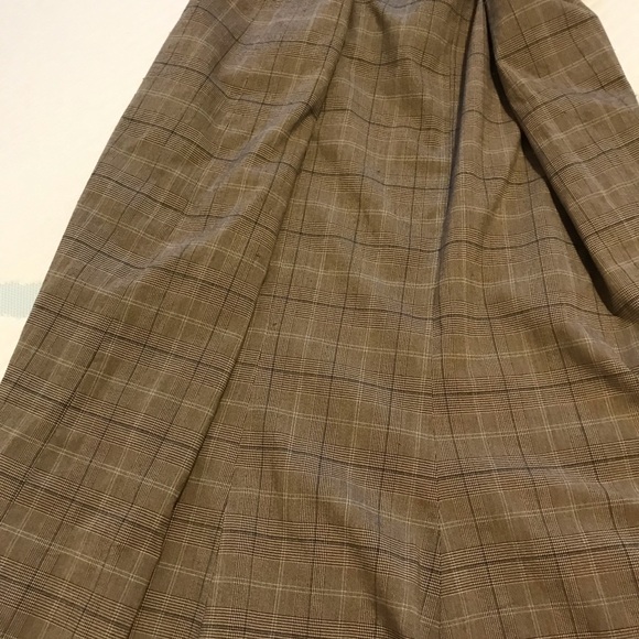 Pin-Striped Perfection - Picture 4 of 5